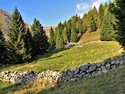 77 Alla Baita Piazzoli (1680 m) nella calda luce pomeridiana